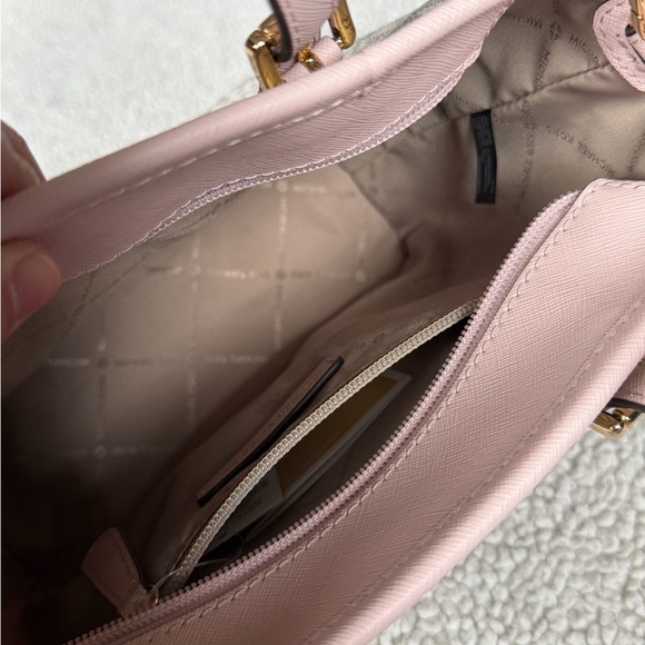 Michael Kors Pale Pink and White Signature Satchel - Picture 4 of 7